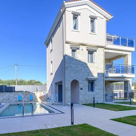 Momento Luxury Walking Distance From The Appartement