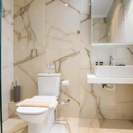 Momento Luxury Walking Distance From The Appartement
