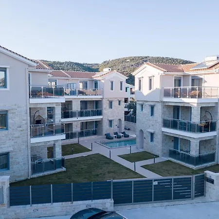 Momento Luxury Walking Distance From The Appartement Nikiana