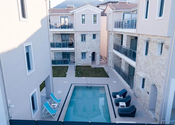 Momento Luxury Walking Distance From The Nikiana