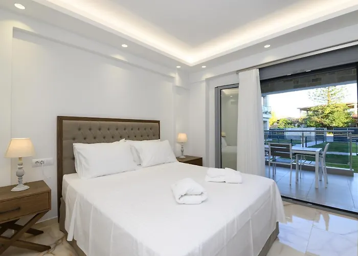 Momento Luxury Walking Distance From The Apartamento Nikiana