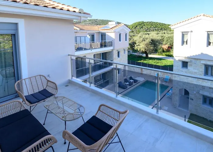 Momento Luxury Walking Distance From The * Nikiana