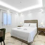 Momento Luxury Walking Distance From The Apartman *