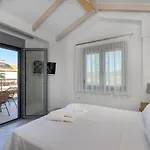 Apartman Momento Luxury Walking Distance From The Nikiána