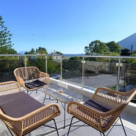 Momento Luxury Walking Distance From The Apartmán Nikiana