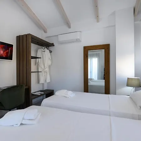 Momento Luxury Walking Distance From The Apartament Nikiana