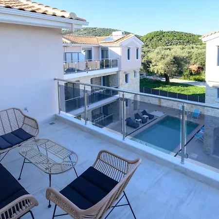 Momento Luxury Walking Distance From The * Nikiana