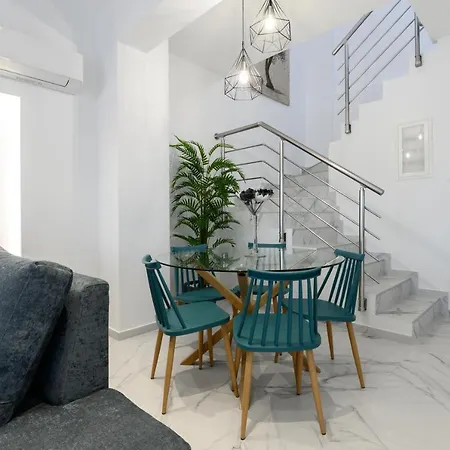 Momento Luxury Walking Distance From The * Nikiana